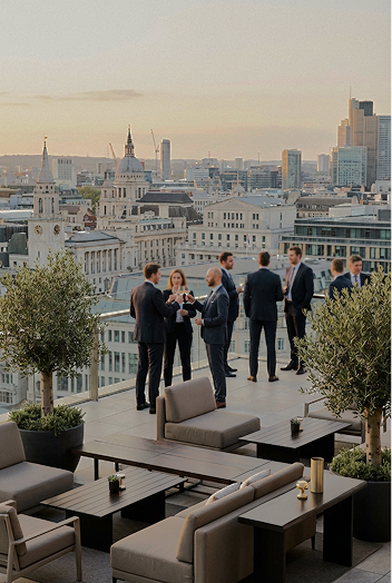Encontro corporativo em rooftop